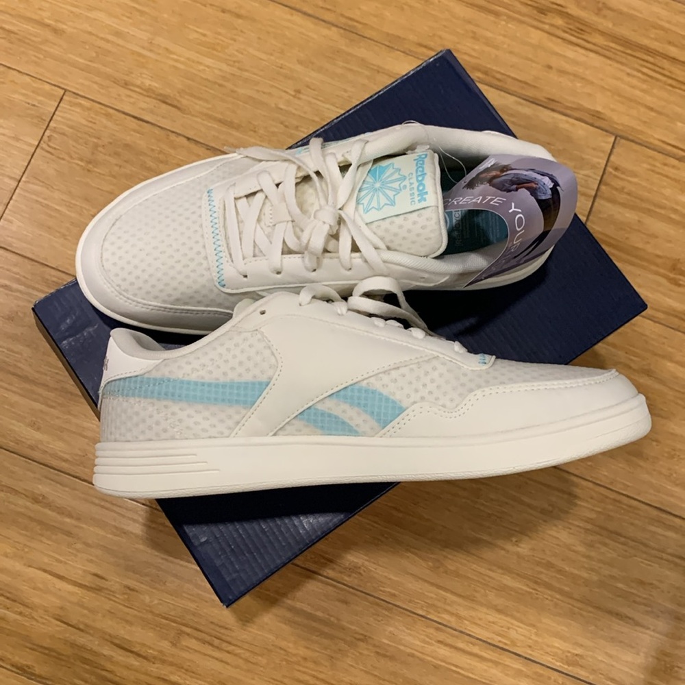 NEW Women White Sneakers Shoes Reebok Classic Club Memt Txt size 9